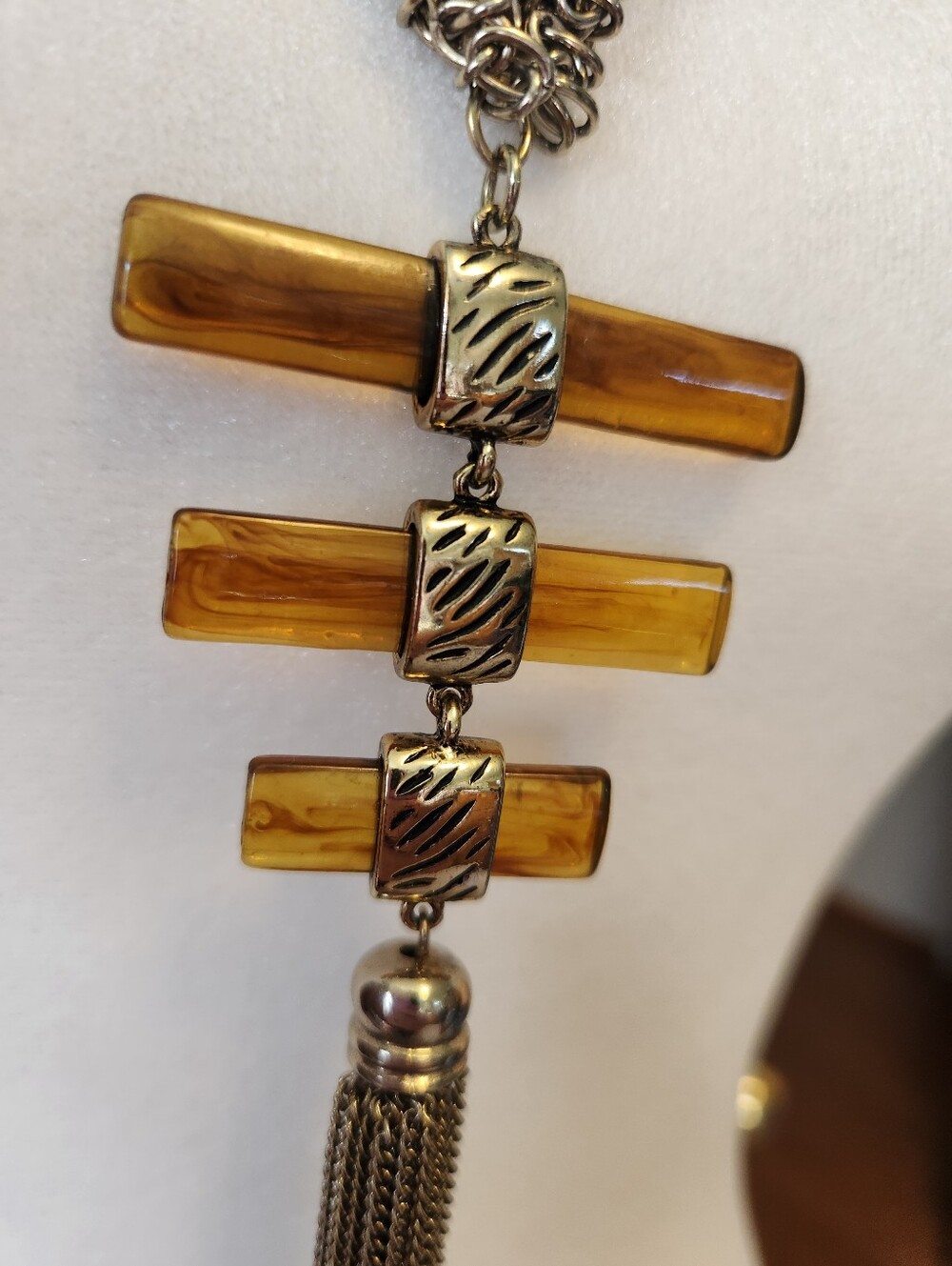 90s CHICO'S BOHO AMBER LUCITE MIXED METAL CHAIN STATEMENT TASSEL LONG NECKLACE - Picture 4 of 8
